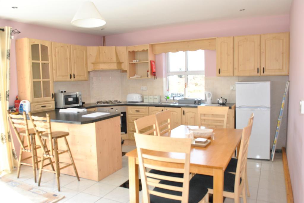 Douglas Lodge Holiday Homes Keadew Room photo